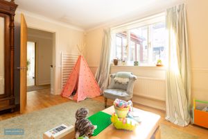 Family Room- click for photo gallery